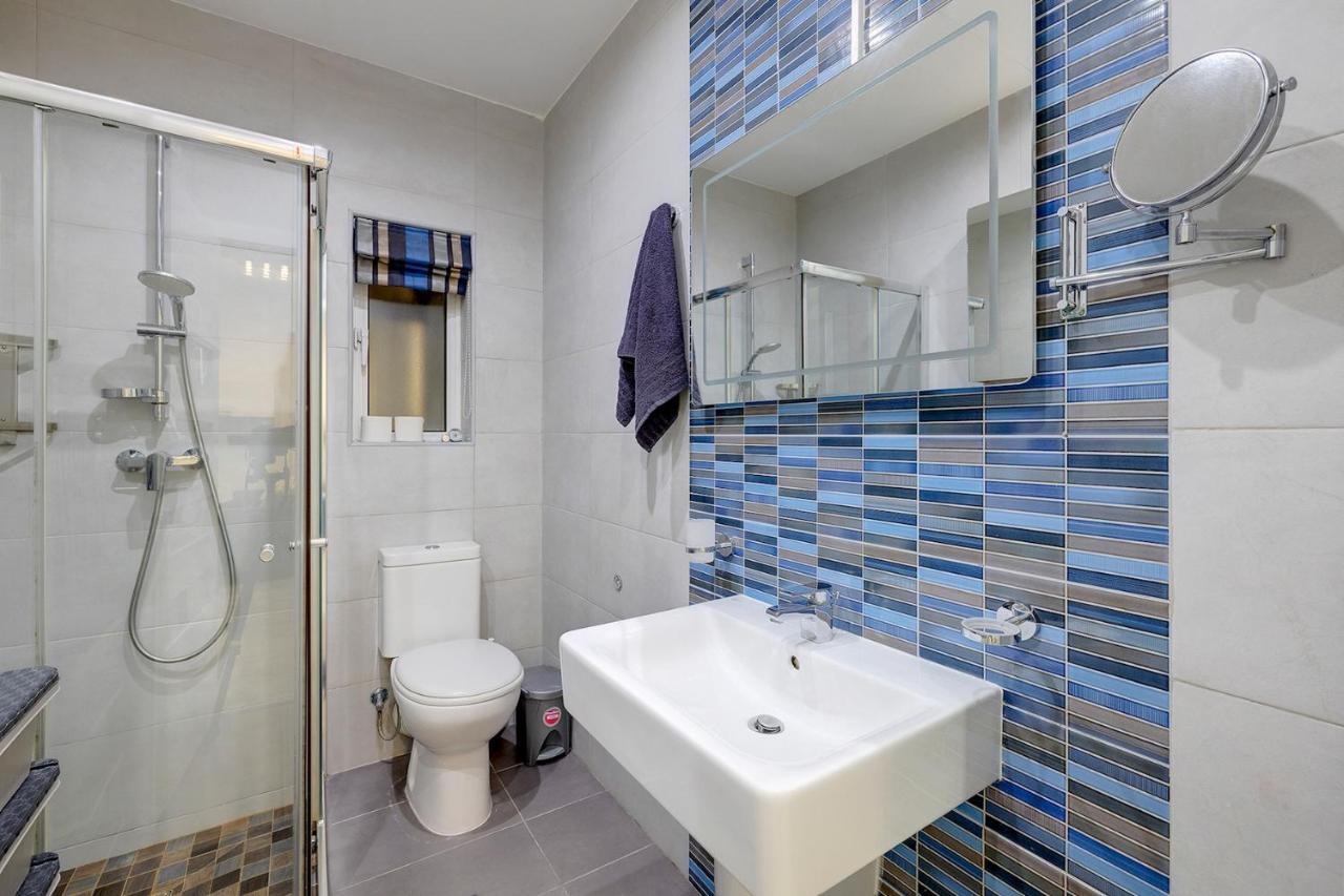 شقة Picturesque Sliema Pad Steps From The Seafront المظهر الخارجي الصورة