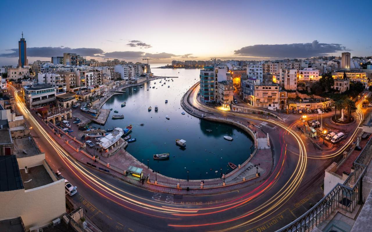 شقة Picturesque Sliema Pad Steps From The Seafront المظهر الخارجي الصورة